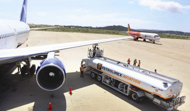 vimoney: Vietravel Airlines kiến nghị phụ thu phí nhiên liệu bay