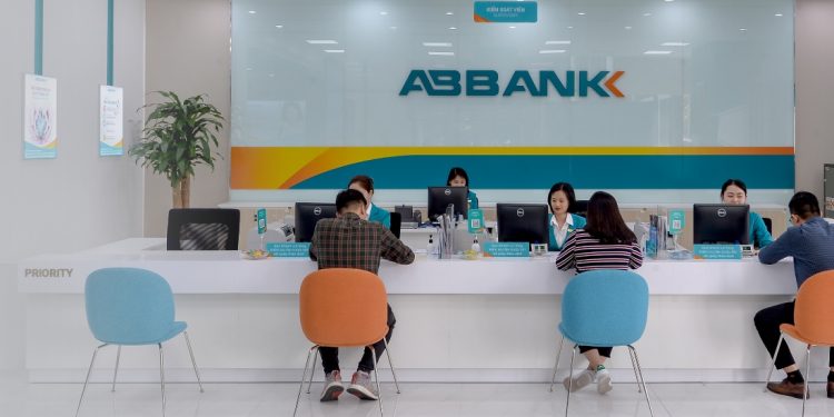 "Ghế nóng" CEO ABBank lại đổi chủ