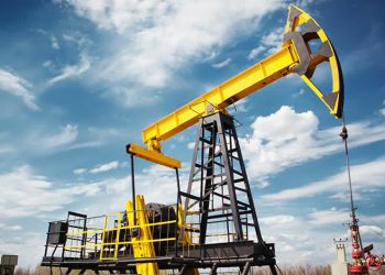 Chứng khoán châu Á - Thái Bình Dương biến động trái chiều, dầu tiếp tục tăng giá