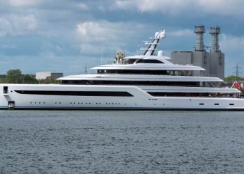 Giới tài phiệt Nga di chuyển du thuyền để "lách" lệnh trừng phạt của phương Tây