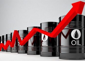 Nhận định mới về giá dầu: Có thể lên 240USD/thùng?