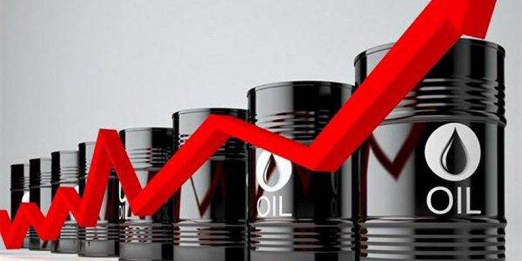 Nhận định mới về giá dầu: Có thể lên 240USD/thùng?