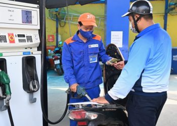 Giá xăng dầu ngày 21/10 tiếp tục tăng, tối đa 840 đồng/lít