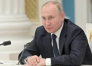 Phản ứng của Nga trước lệnh cấm nhập dầu của Mỹ