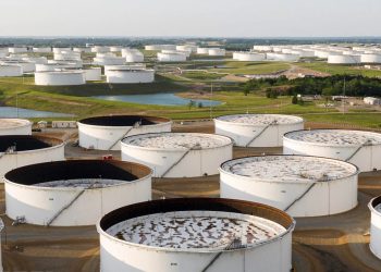 Nhật Bản quyết định xả 7.5 triệu thùng dầu