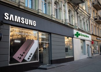 Samsung thông báo ngừng bán hàng ở Nga