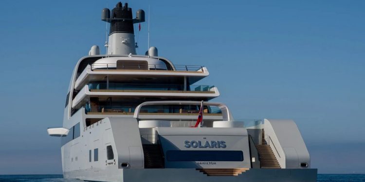 2 siêu du thuyền của tỷ phú Roman Abramovich đã "bình an vô sự"?