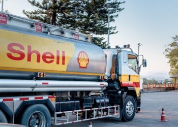 Tập đoàn Shell tuyên bố bắt đầu ngừng mua dầu thô Nga