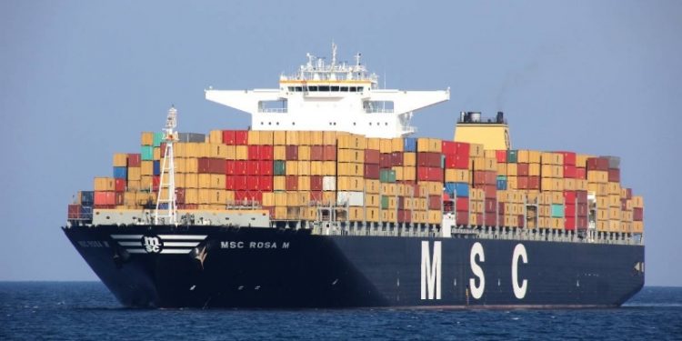 3 hãng tàu biển lớn nhất thế giới thông báo tạm ngừng vận chuyển hàng hóa đến Nga