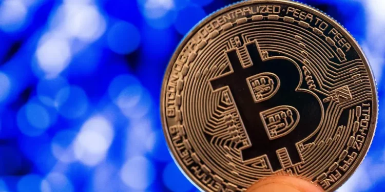 ViMoney: Bitcoin chỉ mất 13% giá trị trong khi cổ phiếu Netflix, Paypal và Facebook mất hơn 40% trong một năm