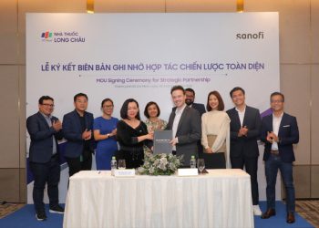 FPT Long Châu hợp tác chiến lược toàn diện với Sanofi CHC - Ảnh 1.