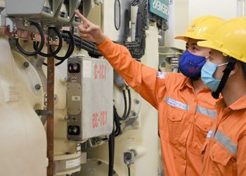 ViMoney: Giá điện tăng 37%, SSI điểm tên 4 cổ phiếu phòng thủ trong lúc thị trường chứng khoán rơi: NT2, HND, QTP và POW