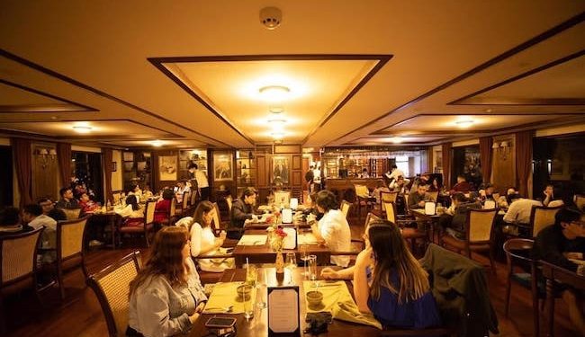 Niềm vui của một CEO ngành du lịch trong ngày khách quốc tế trở về