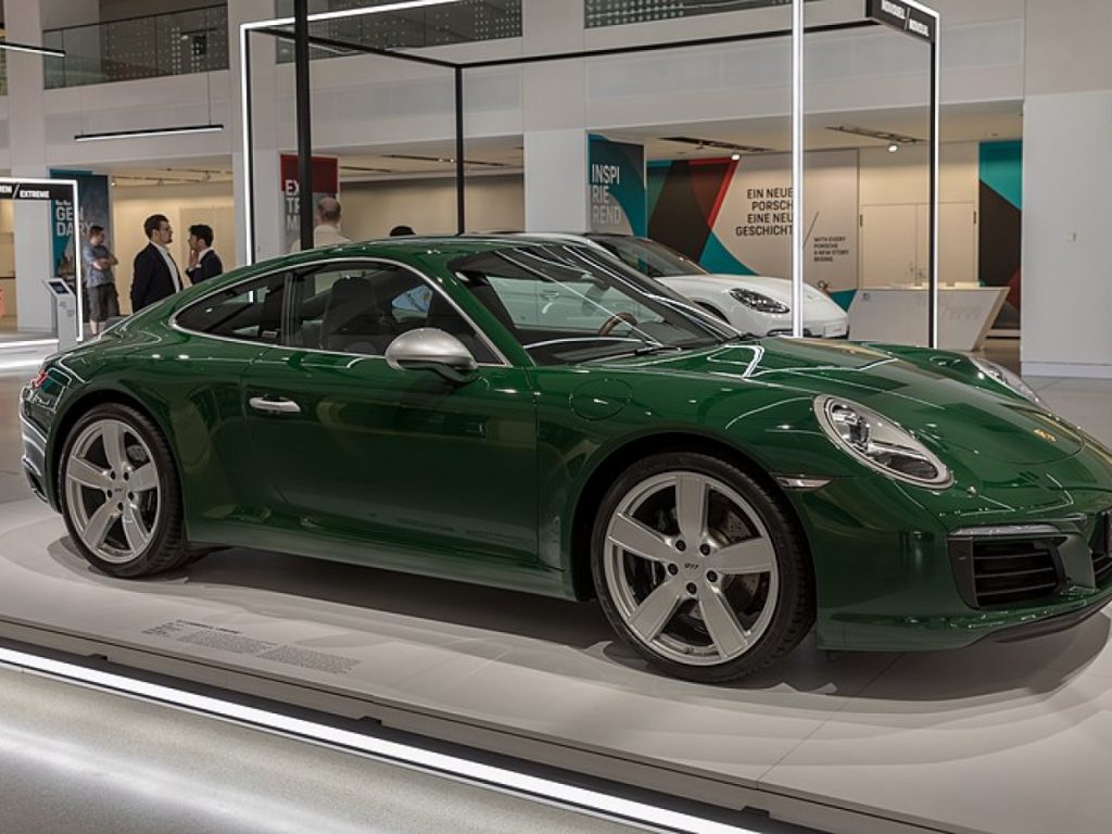Shiba Inu và Dogecoin hiện đã được Đại lý Porsche chấp nhận