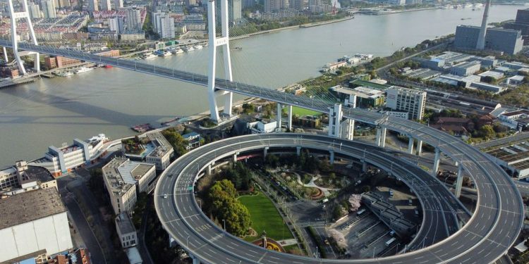 ViMoney: Lệnh phong tỏa tại Thượng Hải sẽ tác động mạnh tới thương mại toàn cầu