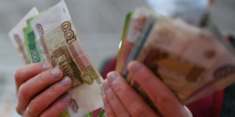 Đồng ruble không thực sự hồi sinh?