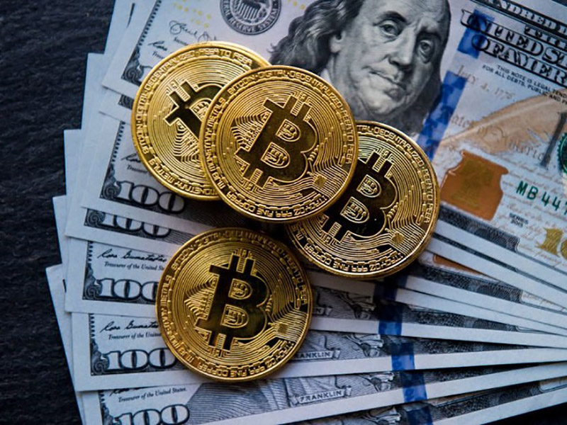 Giá Bitcoin "đứng yên" trước sự biến động đến mức cao nhất 20 năm của đồng đô la Mỹ