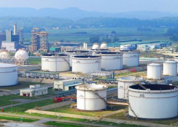 Mỹ cùng 30 quốc gia phối hợp mở kho dự trữ dầu