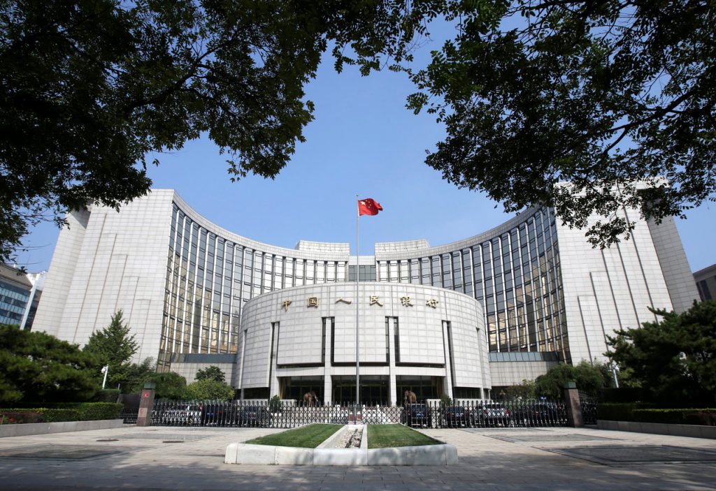 Thị trường chứng khoán châu Á "đỏ lửa" với bước đi bất ngờ của trong chính sách tiền tệ của Trung Quốc