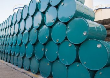 Tại sao các đại gia Big Oil xả hàng trăm triệu USD cổ phiếu dầu khí ra thị trường?