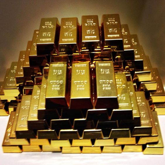Chuyên gia nhận định về giá vàng quý II: Chạm mốc 2.000 USD?