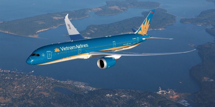 Tăng trần vé máy bay - kiến nghị của cục Hàng không