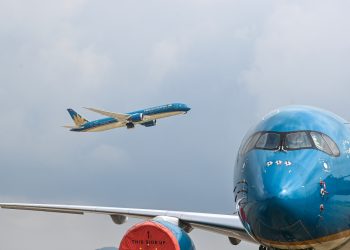 Lý do Bộ Tài chính từ chối giảm 100% thuế BVMT cho các hãng hàng không