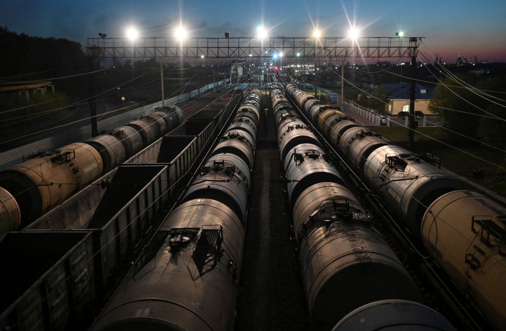 vimoney: Vitol Group sẽ ngừng mua dầu Nga vào cuối năm 2022?
