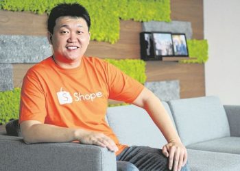 Cổ phiếu Shopee giảm 80%, Forrest Li rơi khỏi Top 500 tỷ phú giàu nhất thế giới