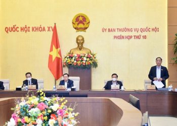 Đề nghị tiếp tục xử lý nghiêm các tổ chức, cá nhân thao túng, lũng đoạn thị trường chứng khoán - Ảnh 1.