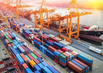 Doanh nghiệp vận tải biển, cảng biển tiếp tục đà tăng trưởng trong quý I - Ảnh 1.