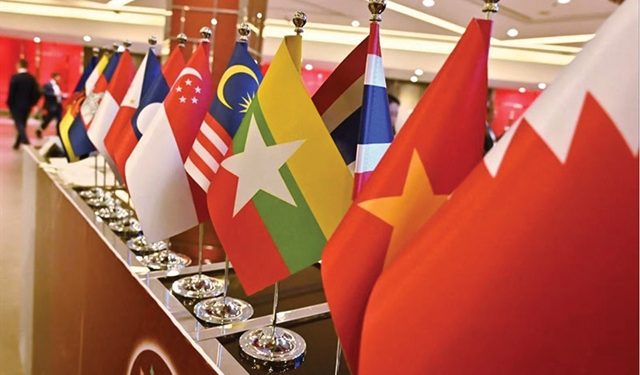 Kinh tế TViMoney: Kinh tế Trung Quốc giảm tốc - các nước ASEAN phải lo! h1rung Quốc giảm tốc - các nước ASEAN phải lo! - Tạp chí Kinh tế Sài Gòn