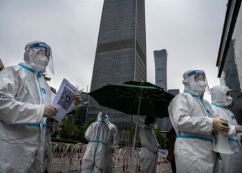 Nền kinh tế Trung Quốc bị phong tỏa ảnh 1