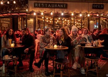 ViMoney: ViMoney: Tăng trưởng kinh tế toàn cầu đang chậm lại, nhưng chưa dừng lại?