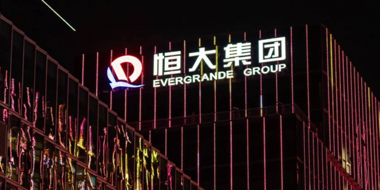 China Evergrande “gỡ bom” nợ bằng cách nào?