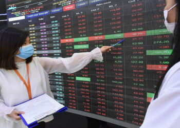 Nguyên nhân nào khiến VN Index lao dốc?