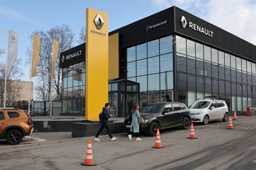 Thương hiệu ô tô huyền thoại của Pháp Renault bán tài sản cho Nga với giá 1 rúp