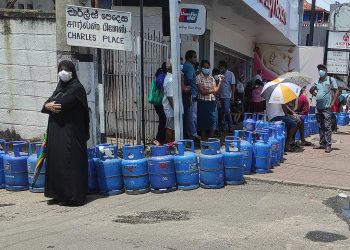 Sri Lanka mua dầu của Nga để cứu nguy cuộc khủng hoảng kinh tế nghiêm trọng nhất lịch sử