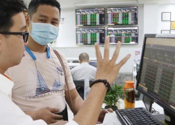 Vốn ngoại đang chờ TTCK Việt Nam được nâng hạng