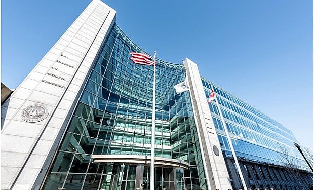 SEC bổ sung hơn 80 công ty Trung Quốc vào danh sách có thể bị hủy niêm yết