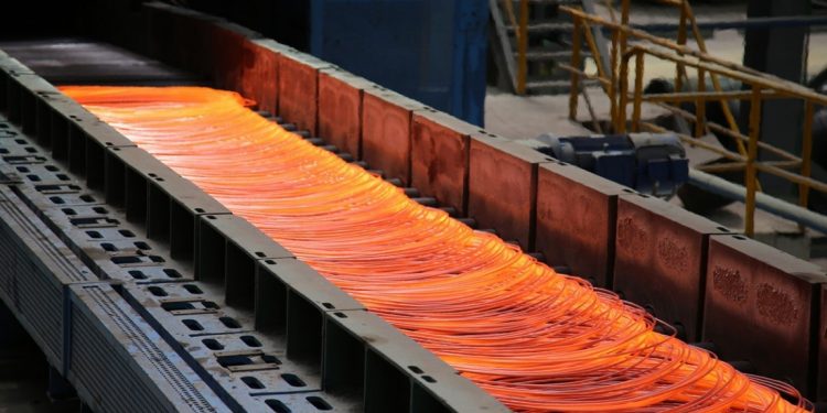 Từ đầu năm đến nay, giá thép 10 lần điều chỉnh