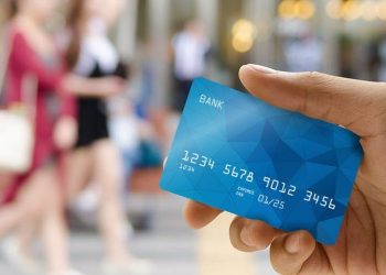 Mở thẻ tín dụng bằng sổ tiết kiệm: Điều kiện, thủ tục và quy trình