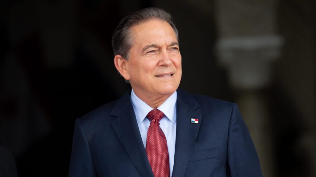 Tổng thống Panama chưa sẵn sàng thông qua dự luật tiền điện tử