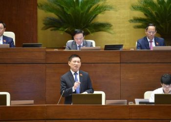 Bộ trưởng Tài chính nói gì khi Đại biểu lo "bong bóng chứng khoán"?