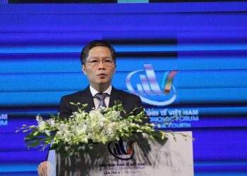 Cần giải pháp sớm nâng hạng thị trường chứng khoán, hoàn thiện khung khổ pháp lý cho lĩnh vực tài chính và bất động sản - Ảnh 1.