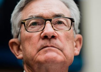 Chủ tịch Fed: Khả năng kinh tế Mỹ hạ cánh mềm đang giảm dần