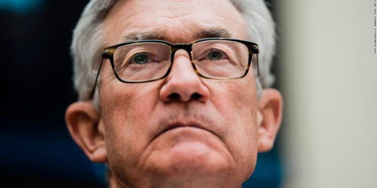 Chủ tịch Fed: Khả năng kinh tế Mỹ hạ cánh mềm đang giảm dần