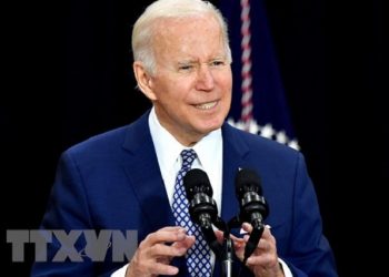 ViMoney: Mỹ nâng thuế nhập khẩu với một số hàng hóa Nga lên 35% h1