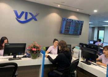 Nhóm cổ đông của ông Nguyễn Văn Tuấn muốn sở hữu 25% VIX mà không cần chào mua công khai - Ảnh 1.