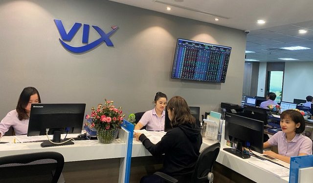 Nhóm cổ đông của ông Nguyễn Văn Tuấn muốn sở hữu 25% VIX mà không cần chào mua công khai - Ảnh 1.